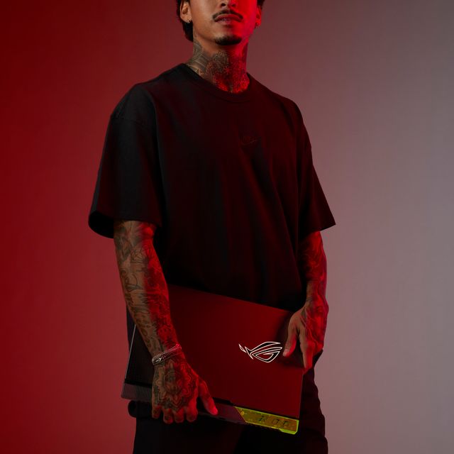 Skateboarder Nyjah Huston